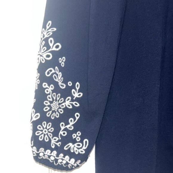 Brand New Trendy Talbots Nacy Blue Shirt with White Embroidery Size S NWT - Picture 3 of 5